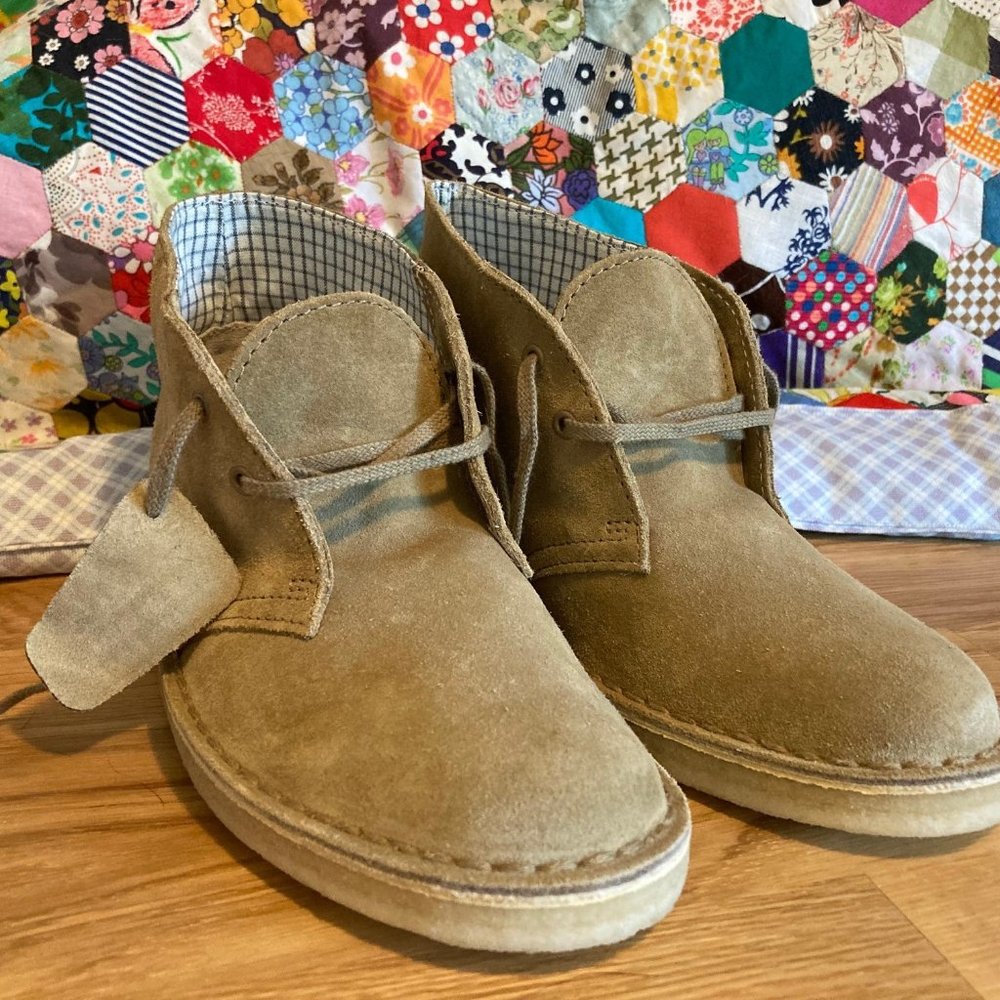 Clarks Desert Boots - Women's 7 - Oakwood Suede - NWOT